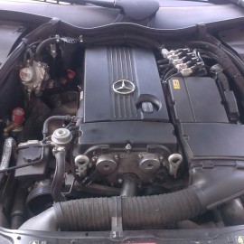 Установленный на Mercedes Compresor комплекта ГБО brc PlugNdrive